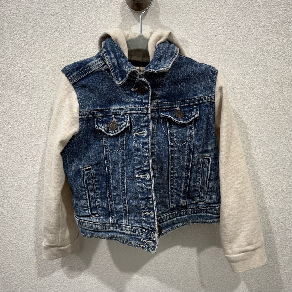 Denim hooded Jacket with Colorful Heart Patch Tucker & Tate- EUC
